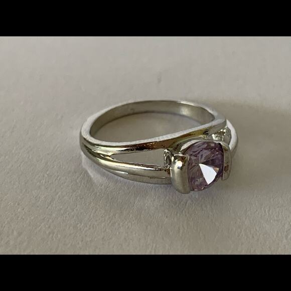 Amethyst Solitaire Light Purple Silver Ring Size 6 NEW - Picture 6 of 6